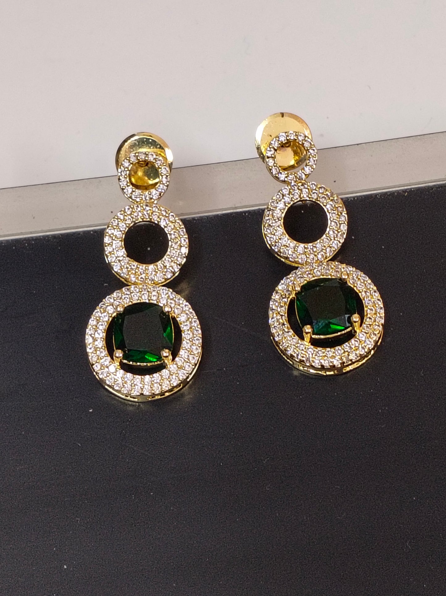 Emerald Green Vamika Victorian Jewellery Set