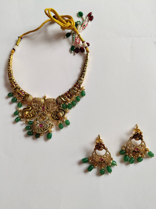 Emerald Suhana Heritage Jewellery Set