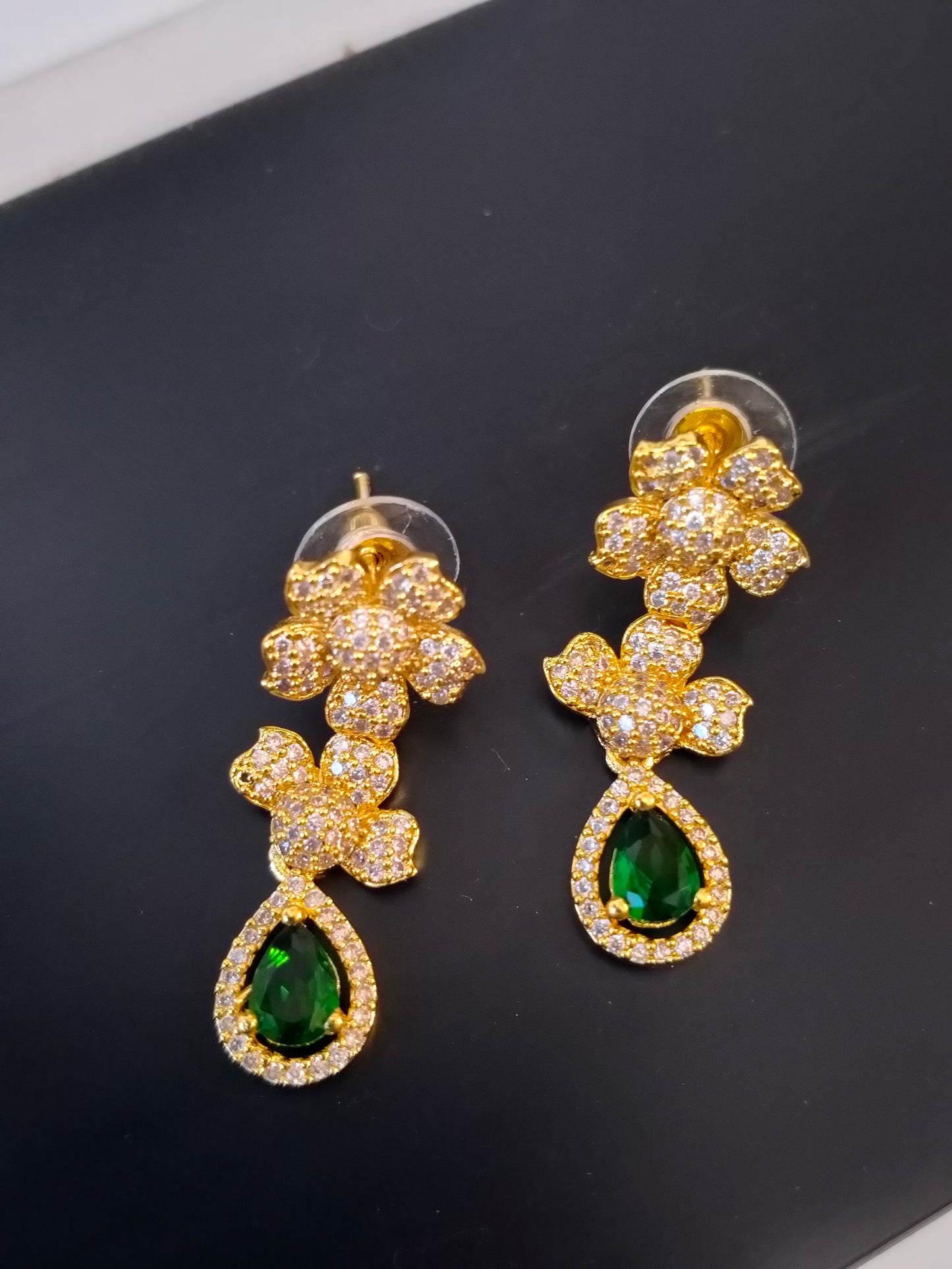 Emerald Tia Victorian Jewellery Set
