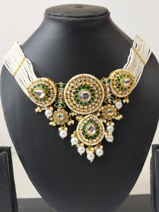 Green Kushani Kundan Jewellery Set