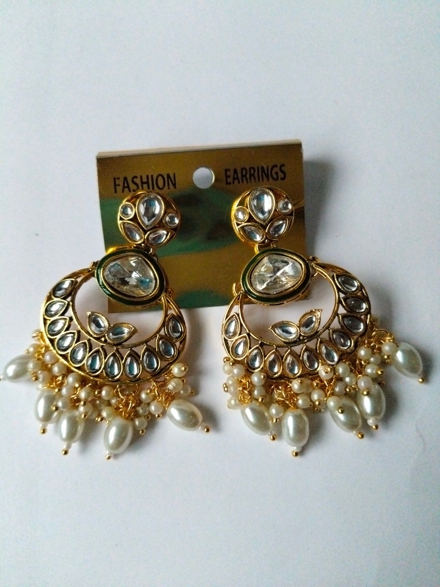 Ivory Shweta Kundan Jewellery Set