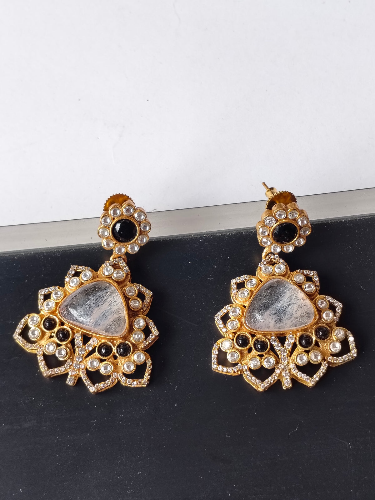 Black Leheriya Heritage Jewellery Set