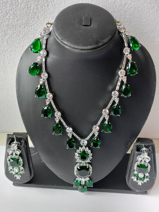 Emerald Camelia Victorian Jewellery Set