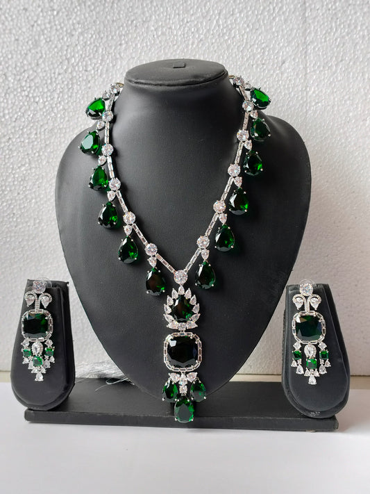 Emerald Camelia Victorian Jewellery Set
