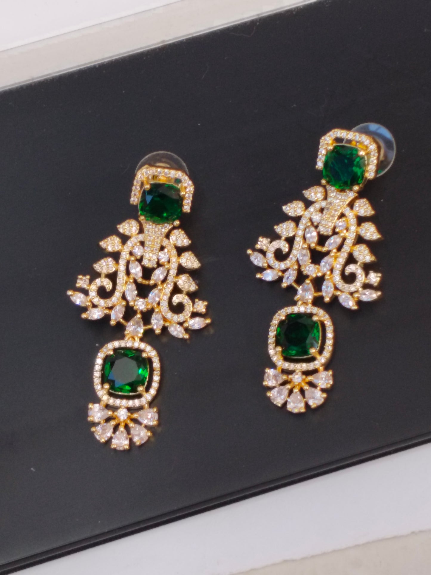 Emerald Green Celine Victorian Diamond Set