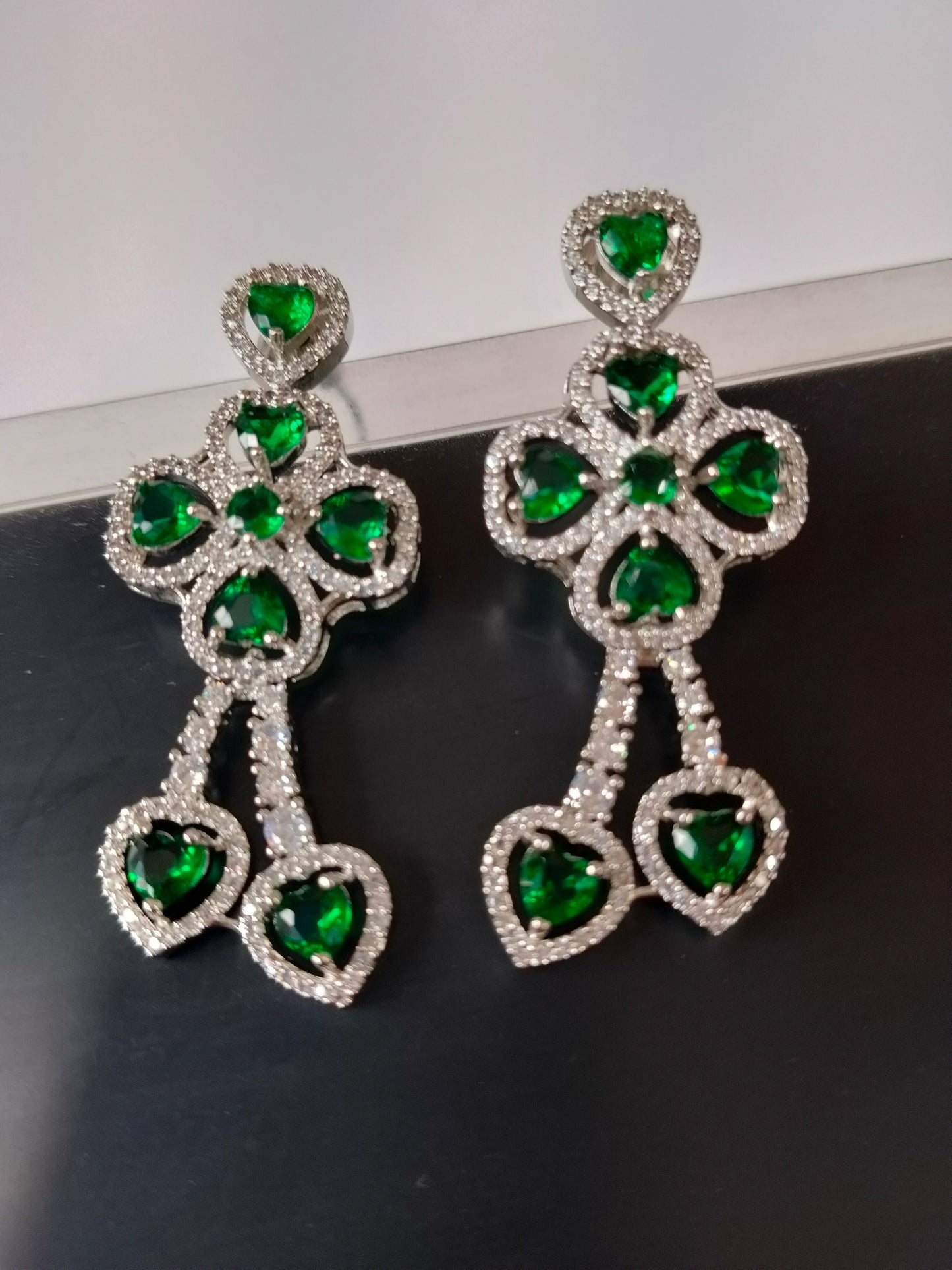 Emerald Green Daisy Victorian Jewellery Set