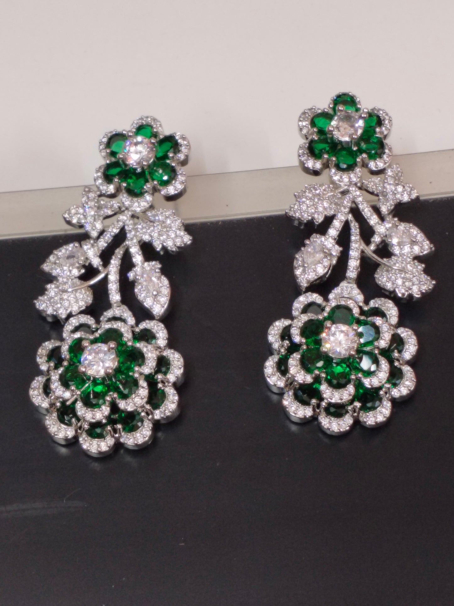 Emerald Green Petunia Victorian Jewellery Set