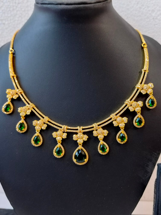 Emerald Tia Victorian Jewellery Set