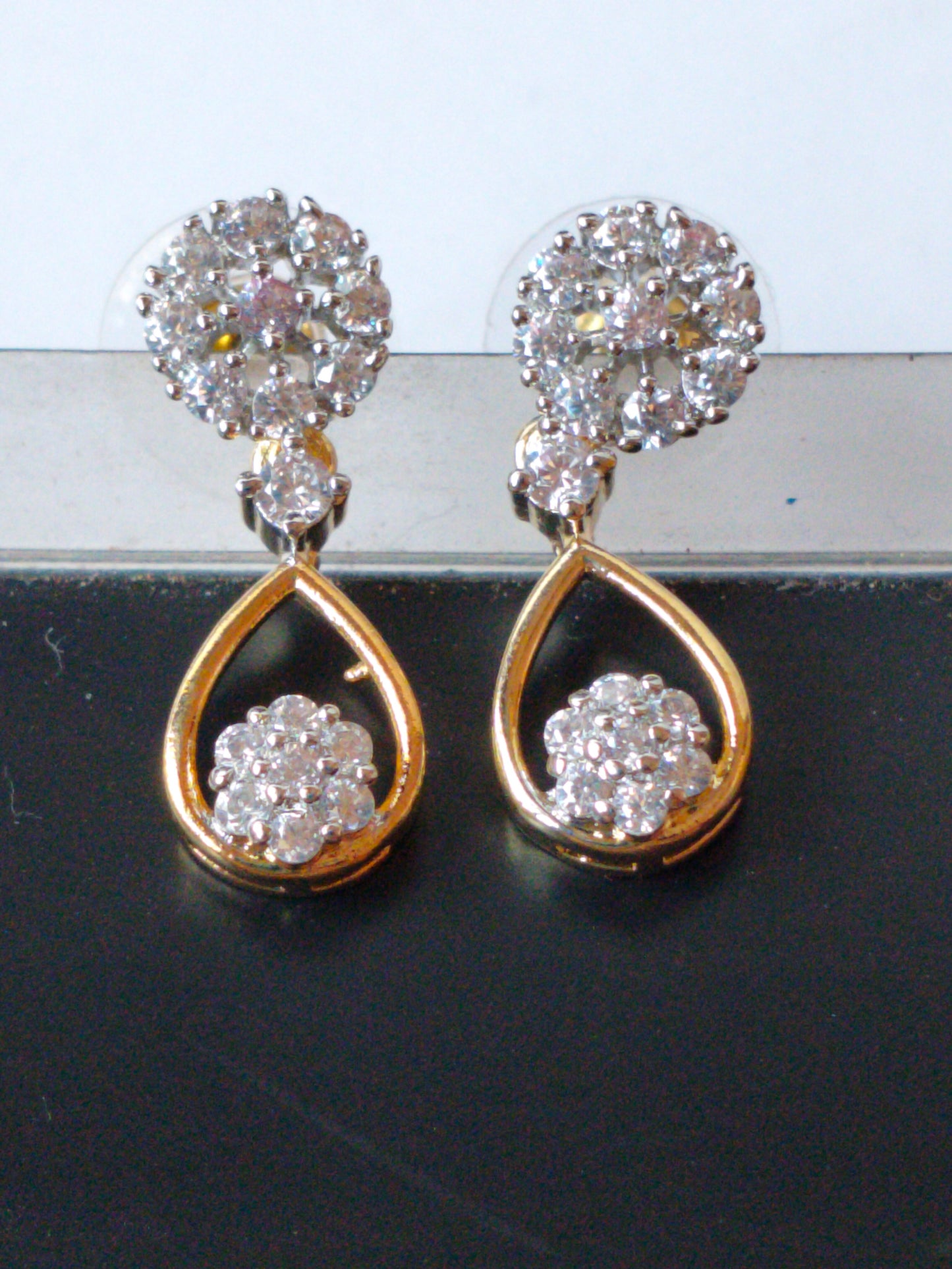 Golden Mimi Zirconia Jewellery Set