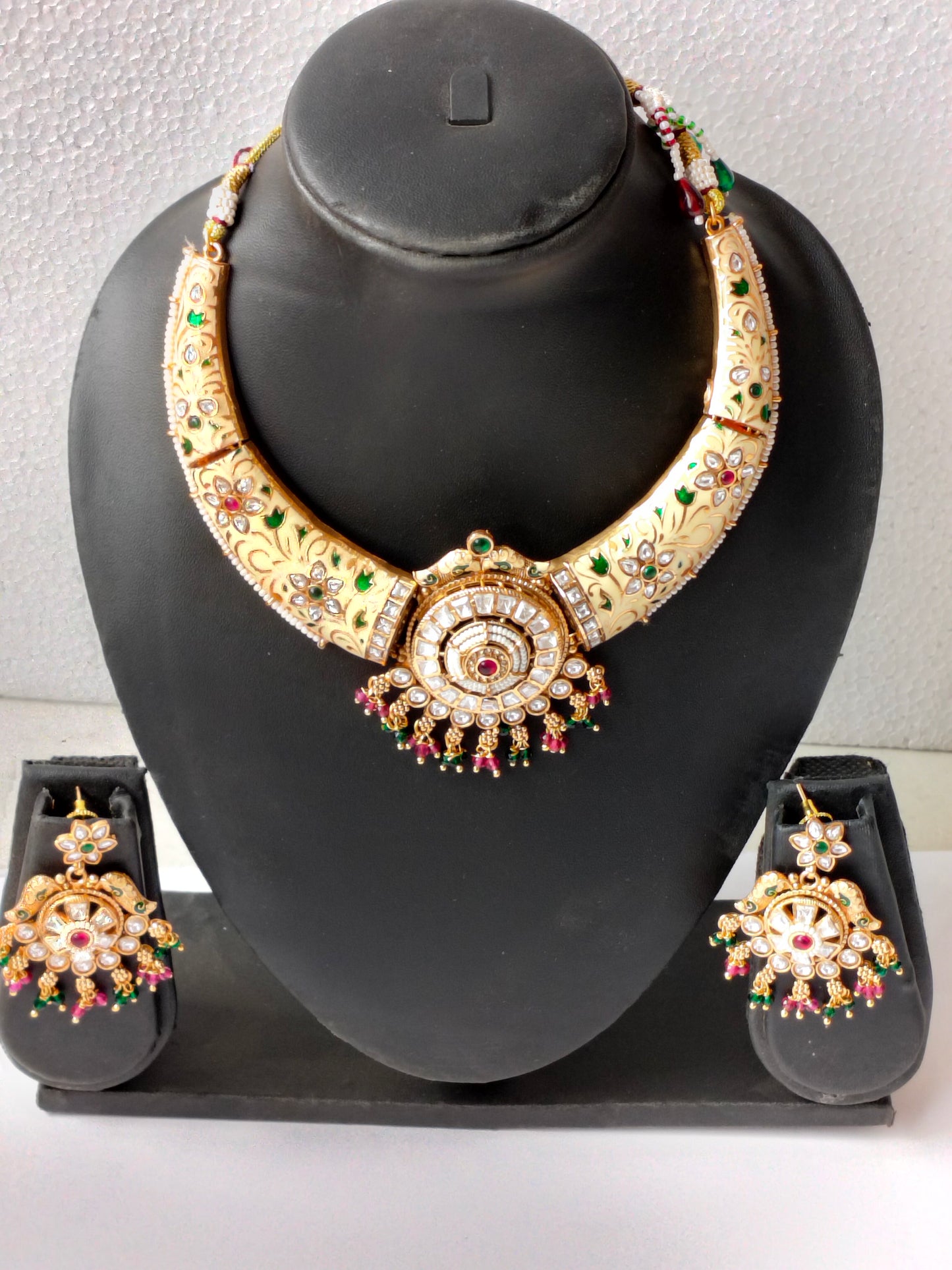 Ivory Hasli Heritage Jewellery Set