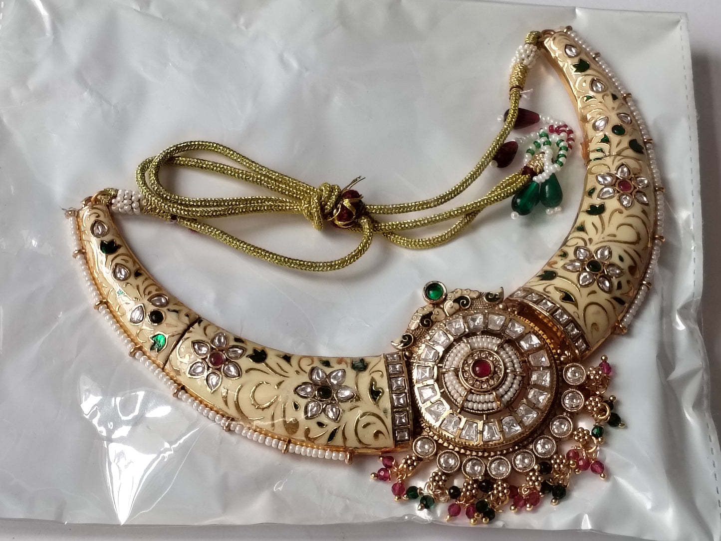 Ivory Hasli Heritage Jewellery Set