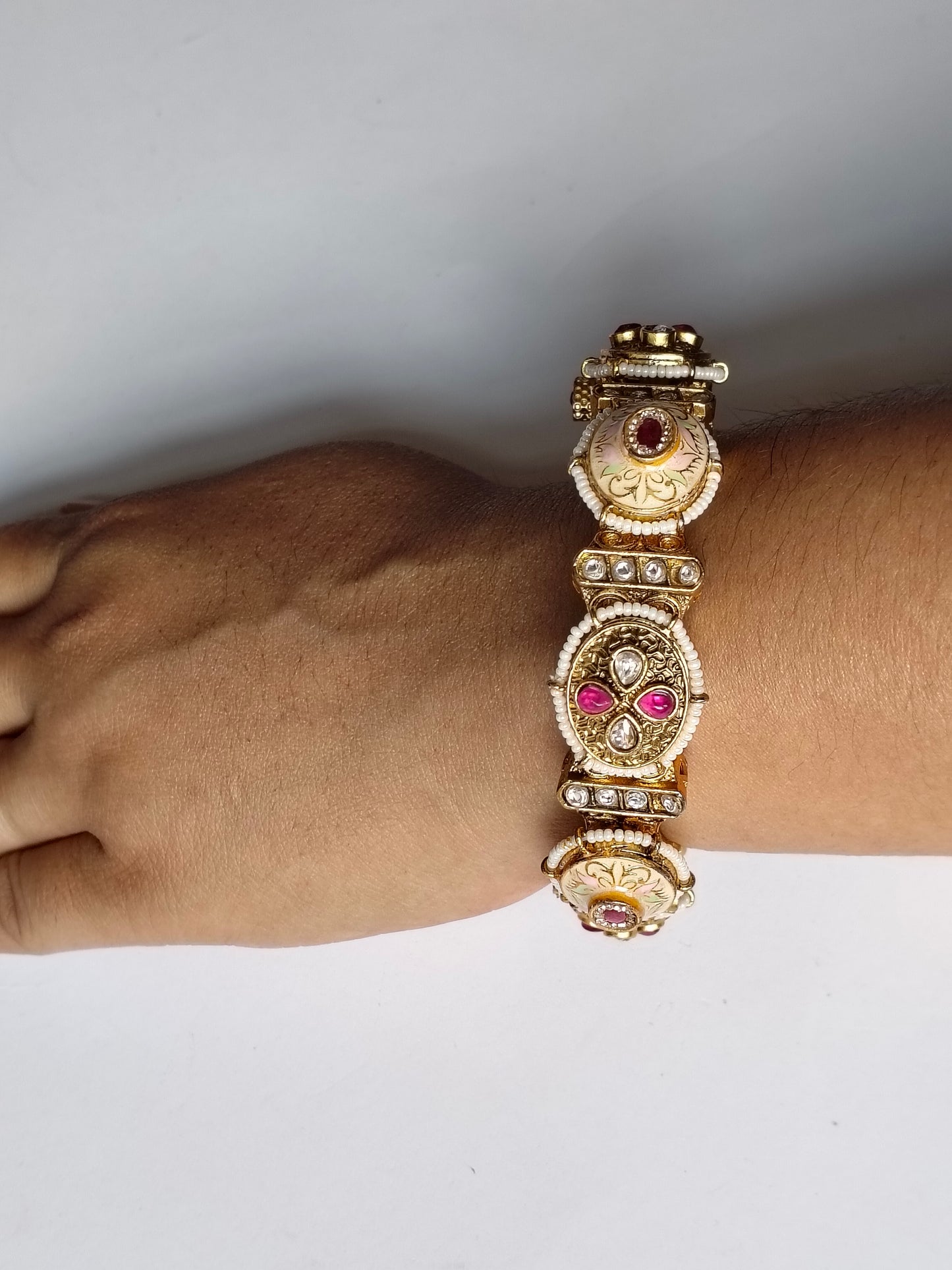 Ivory Rajwadi Heritage Openable Bangle