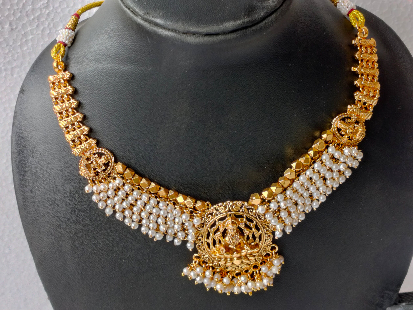 Moti Lakshmi Temple Jewellery Set