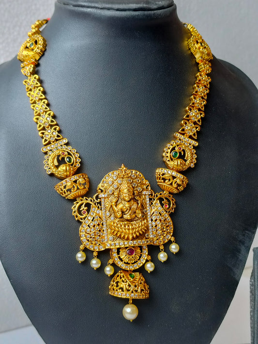 Moti MahaLakshmi Temple Jewellery Set