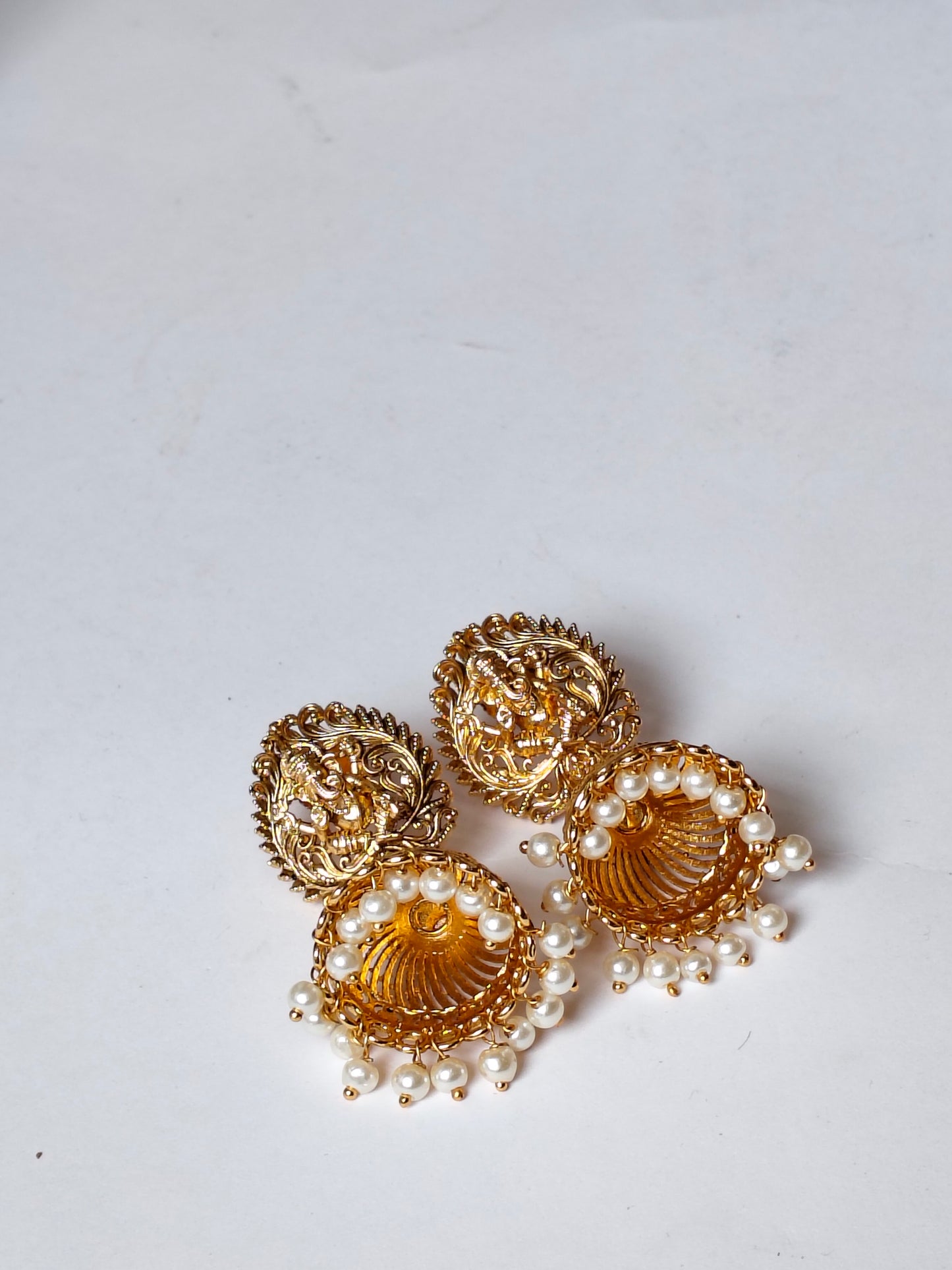Moti Shiva Temple Jewellery Set