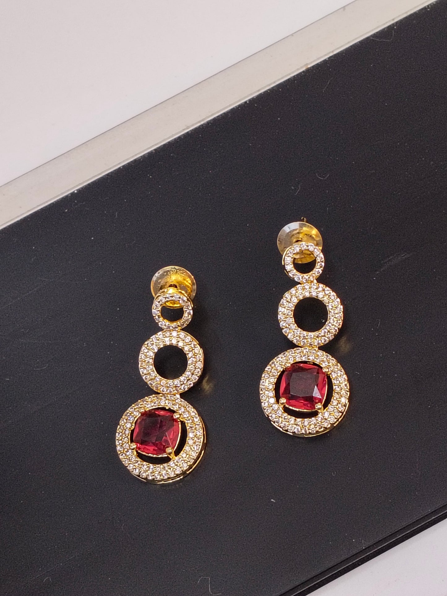 Multicolor Vamika Victorian Jewellery Set
