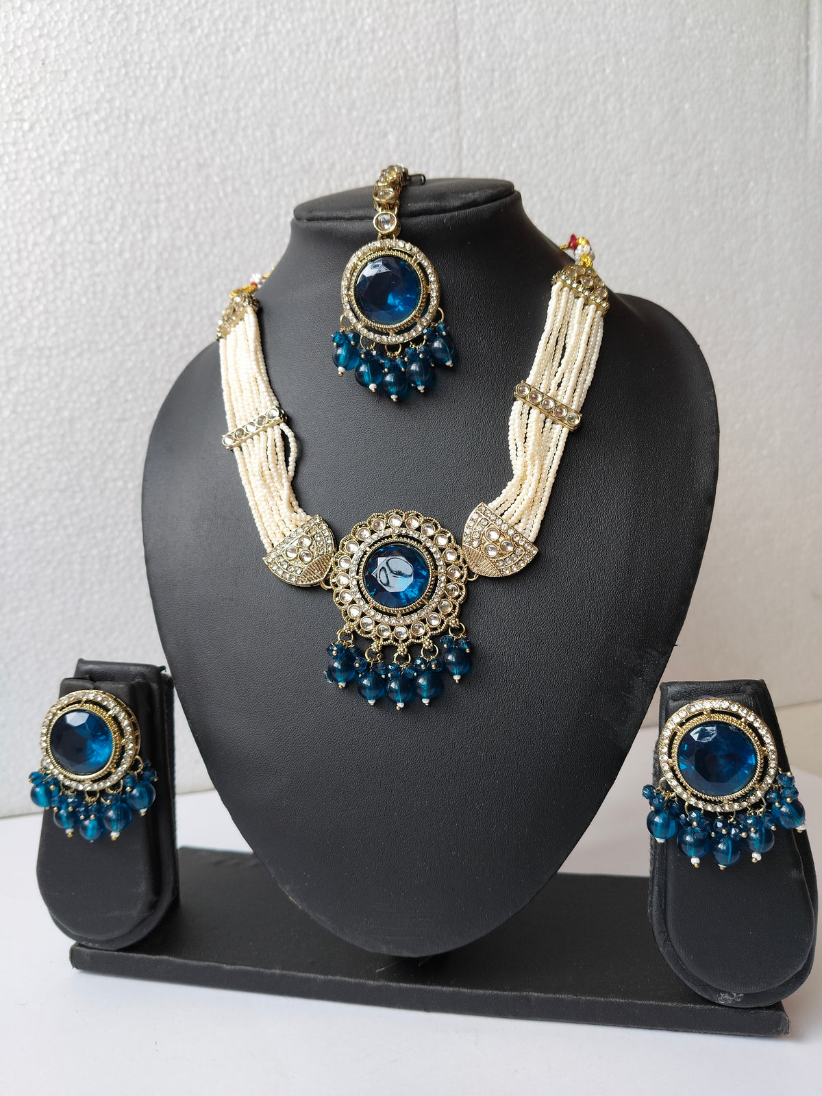 Oceanic Blue Riya Kundan Jewellery Set