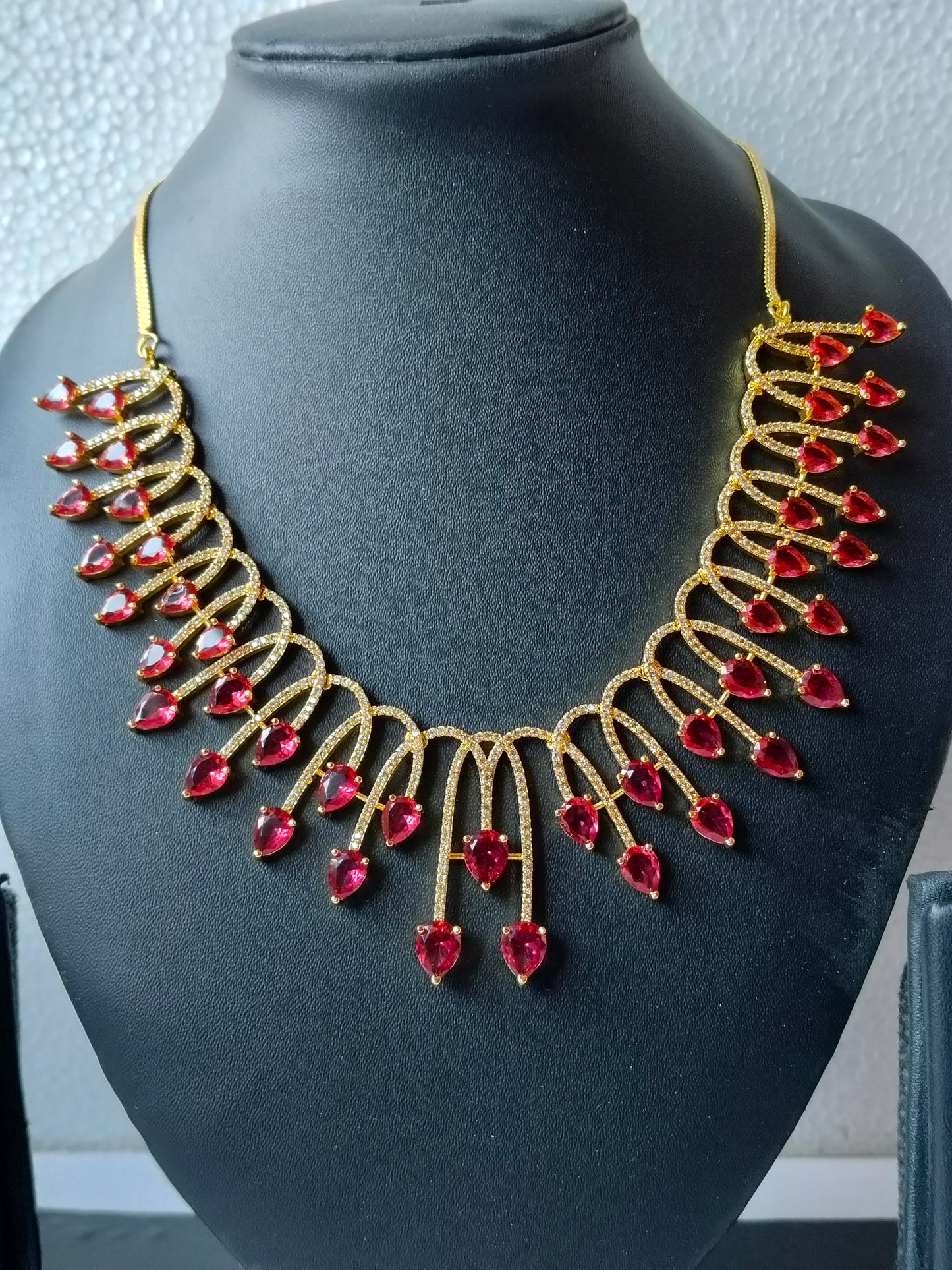 Ruby Red Diana Victorian Jewellery Set