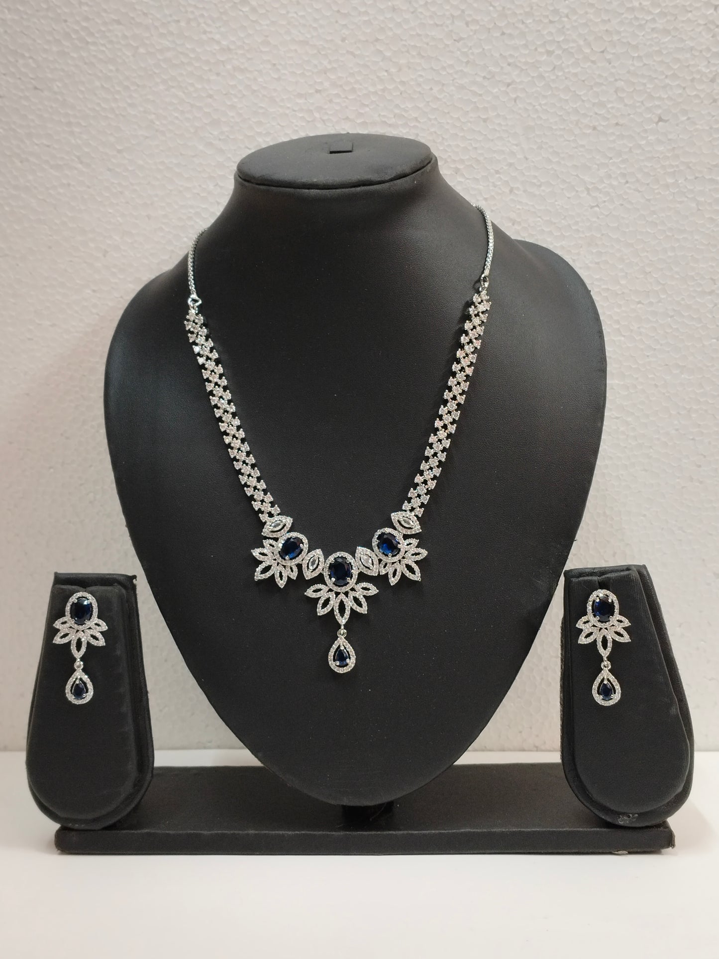 Sapphire Blue Floral Zirconia Jewellery Set