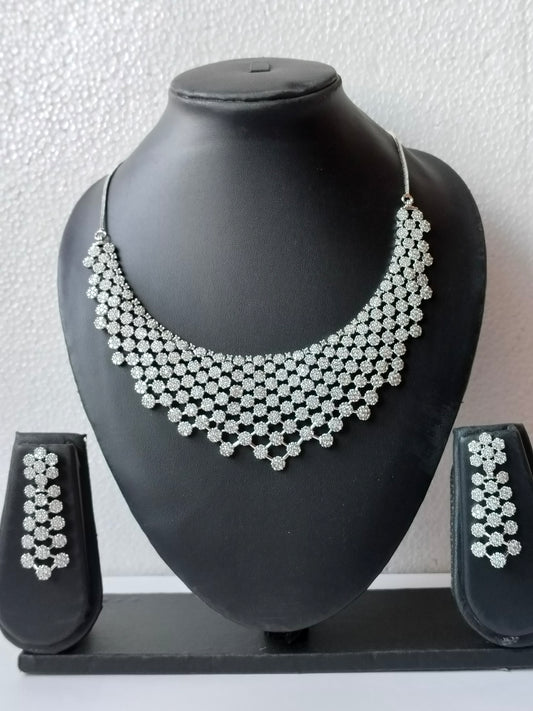 Silver Lyra Zirconia Jewellery Set